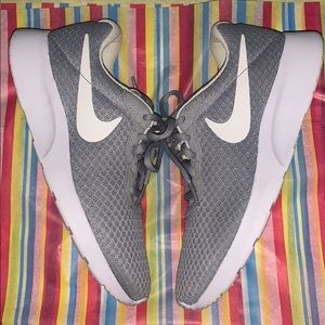 👟🏃🏼‍♀️NIKE women’s runners 🏃🏼‍♀️👟